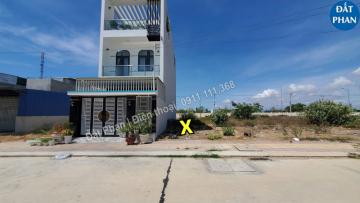 Lô đất tái định cư công an 97,5m2 giá tốt nhất khu vực